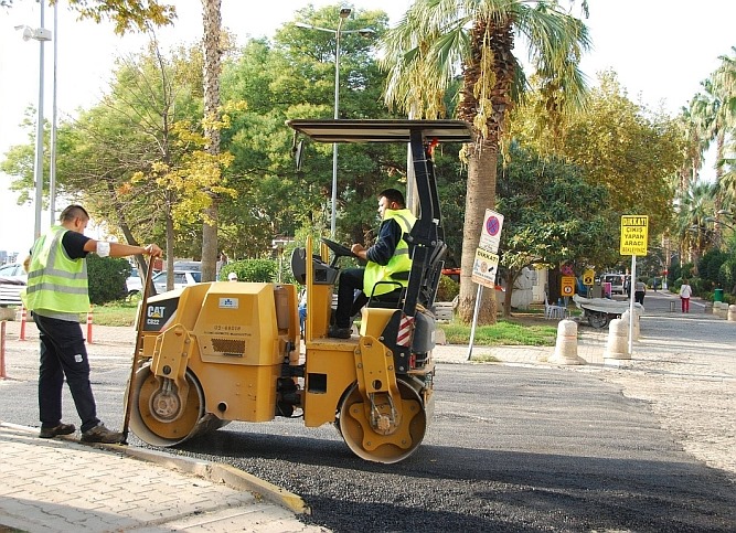 Erdek feribot iskelesi genişletildi ve asfaltlandı