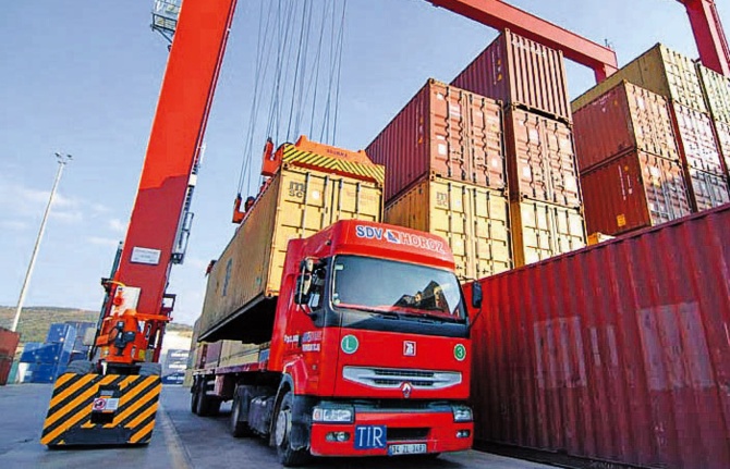 İhracat artıyor ama TIR'lar çıkış bulamıyor