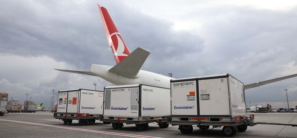 Korona virüs aşılarını Turkish Cargo taşıyor