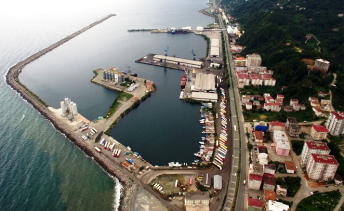 Hopaport, 11 ayda 189 gemi ağırladı, 1 milyon ton hedefine yaklaştı