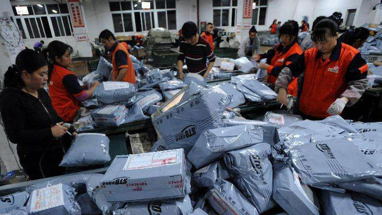 Çin kargo sektörü 80 milyar paket taşıdı