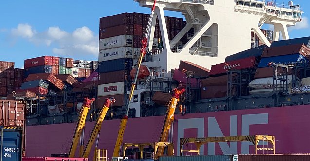 1800 konteyner kaybeden ONE Apus, 3 ay sonra denizde