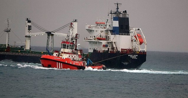 Kuruyük gemisi Bozcaada'da karaya oturdu