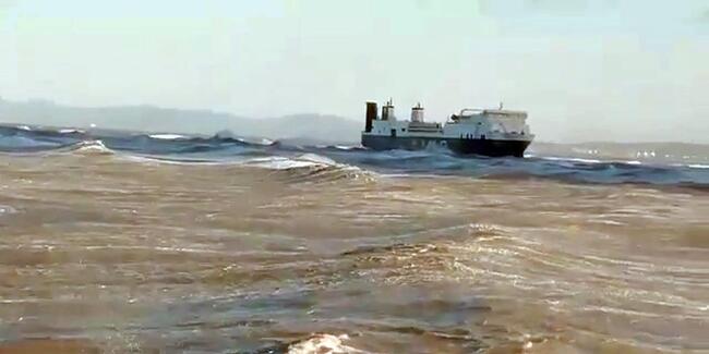 Hacizli Ro-Ro gemisi, Hatay'da karaya oturdu