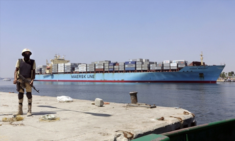 Süveyş tıkanıklığını önlemek için 13 küçük gemi yolda