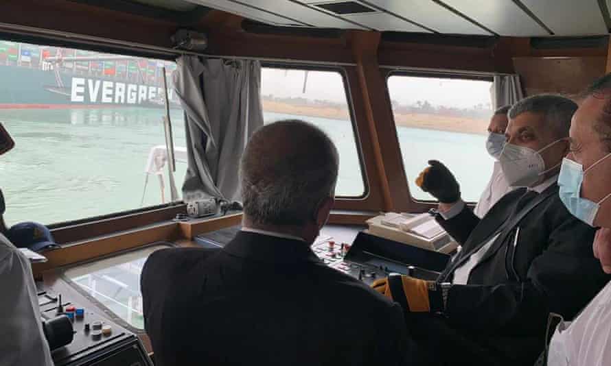 Süveyş'te "tıkanma"nın faturası 10 milyar dolar