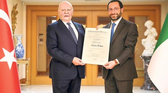 Lucien Arkas'a İtalya'dan 2. kez Şövalye Nişanı