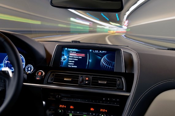 BMW, yeni Connecteddrive'ı tanıttı