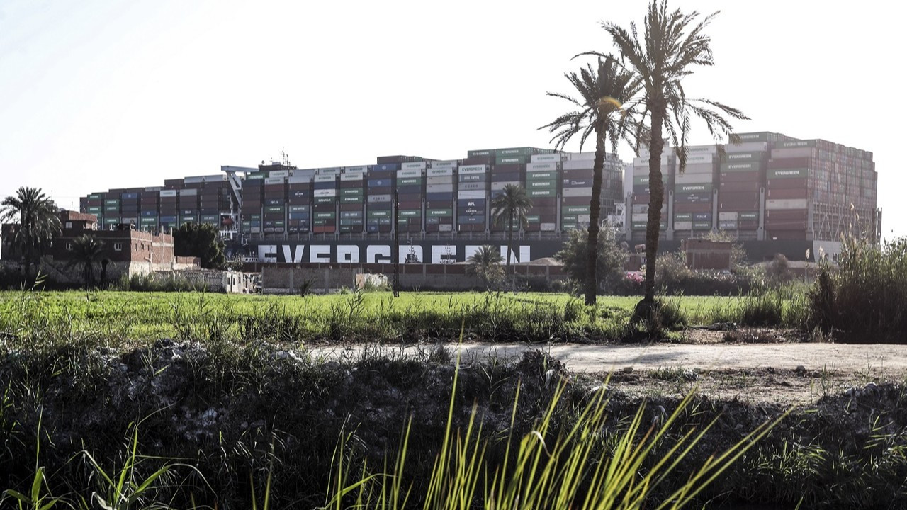 Süveyş Kanalı olayında tazminat kavgaları başladı