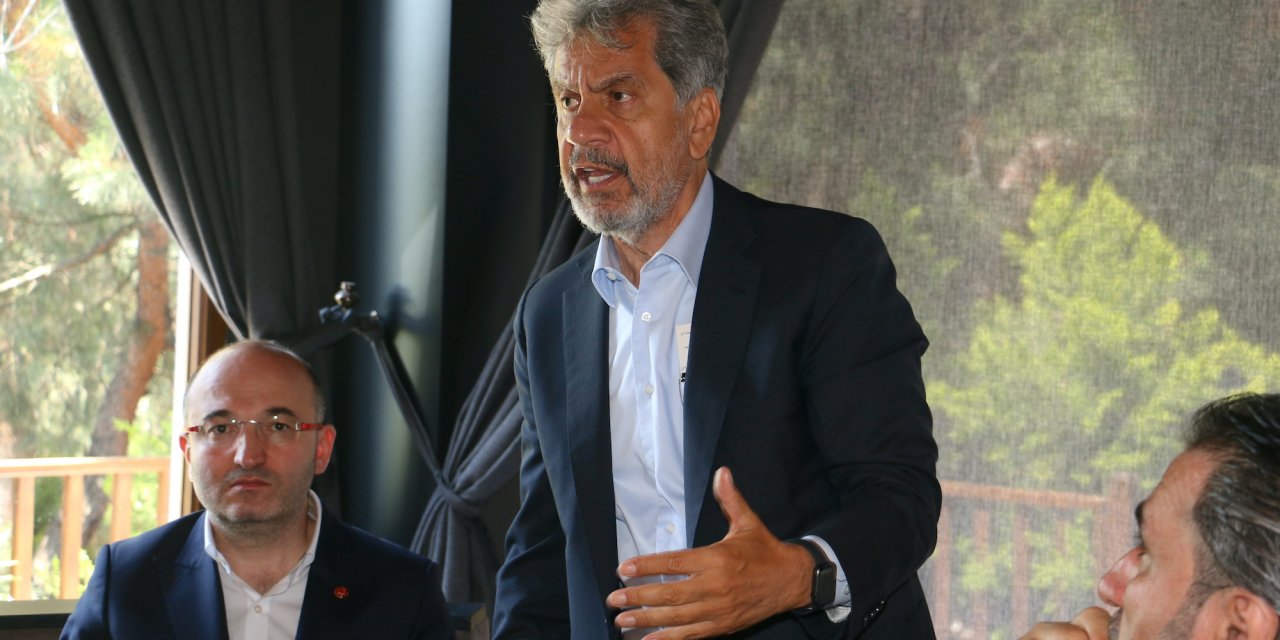 "Batı'dan yapılan günlük araç geçişisini 3.400'e çıkaracağız"