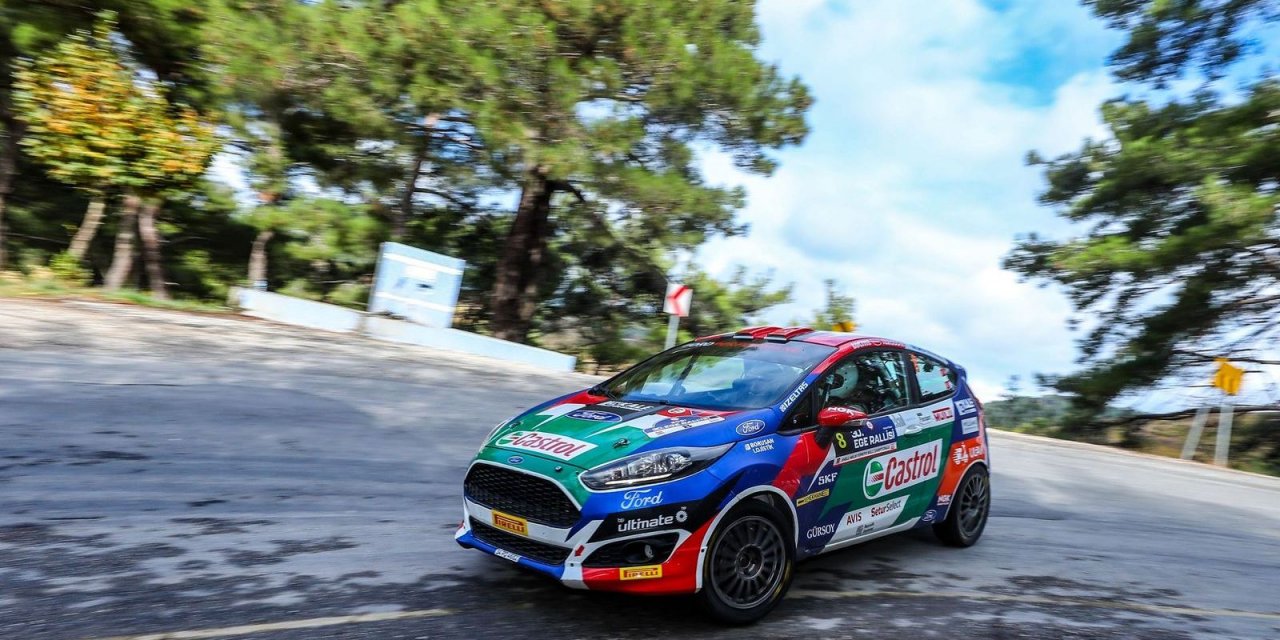 Castrol Ford Team, Ege Ralliisi'nde "Markalar Şampiyonluğu"na çok yakın