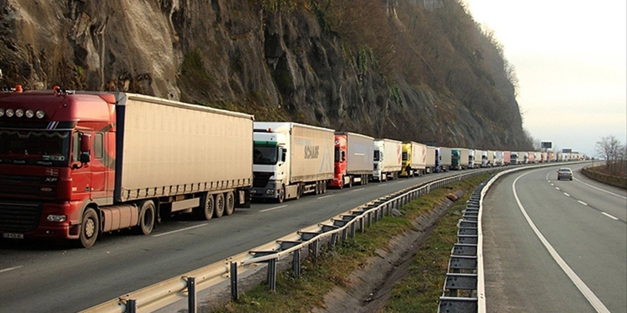 Sırbistan ile ikili ve transit taşımalarda engeller kalkıyor