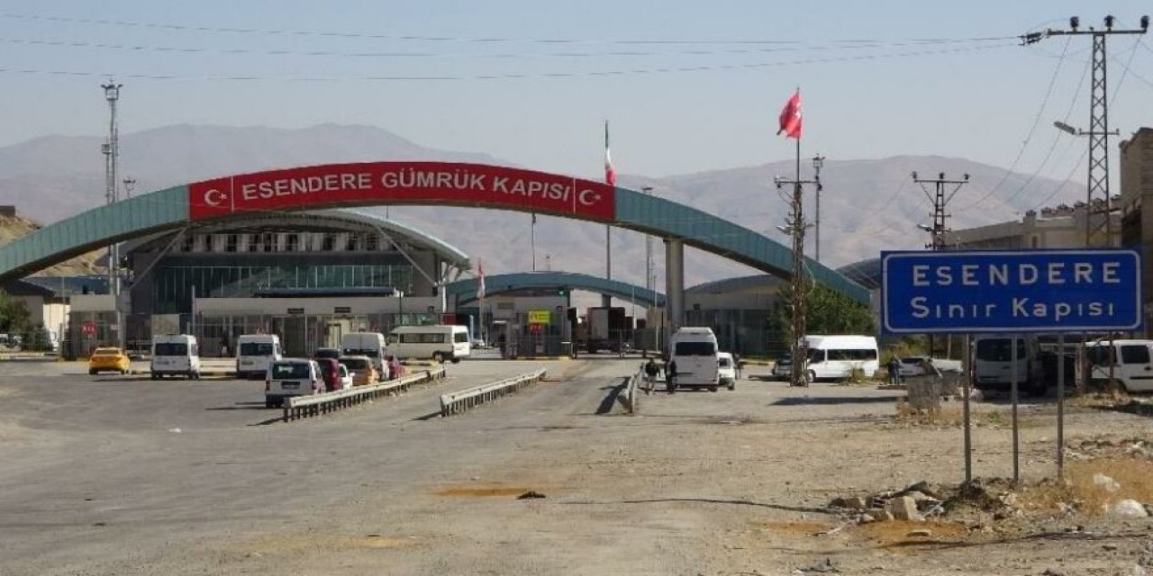 İran, Türkiye ile sınır kapılarını 15 gün süreyle kapattı