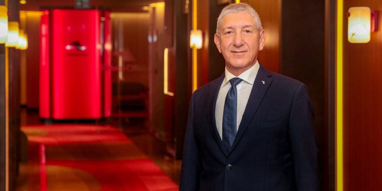 Petrol Ofisi CEO’su Selim Şiper’e ‘Altın Lider’ ödülü