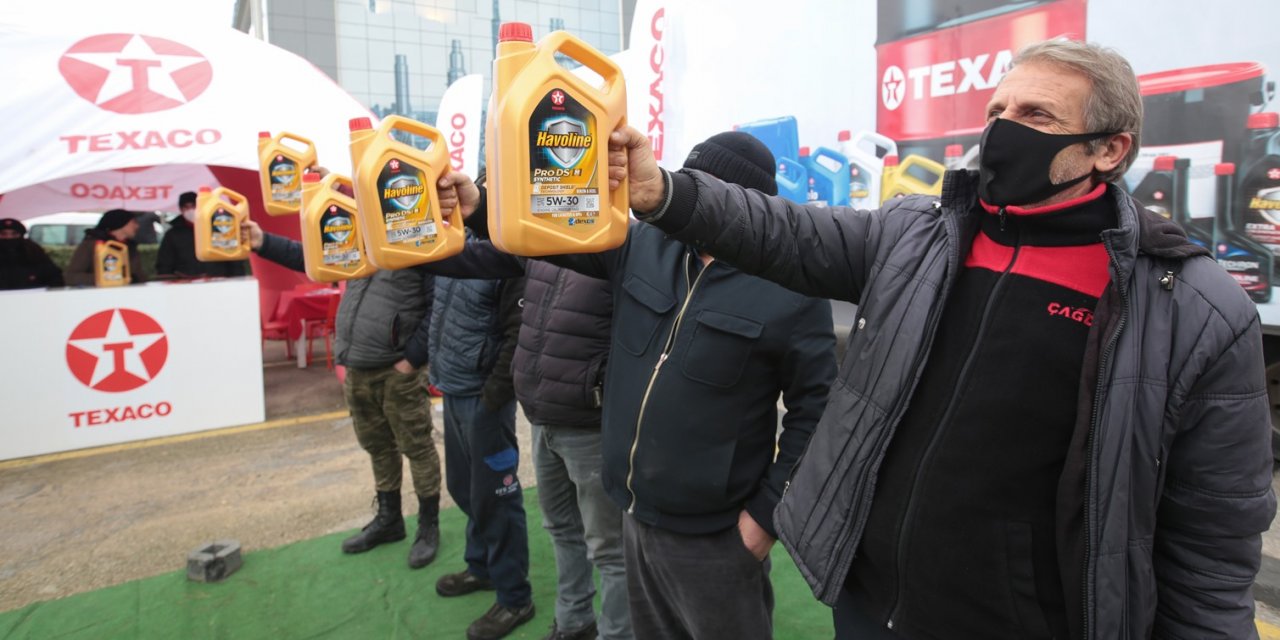 Texaco sahaya çıktı, ustalarla buluştu