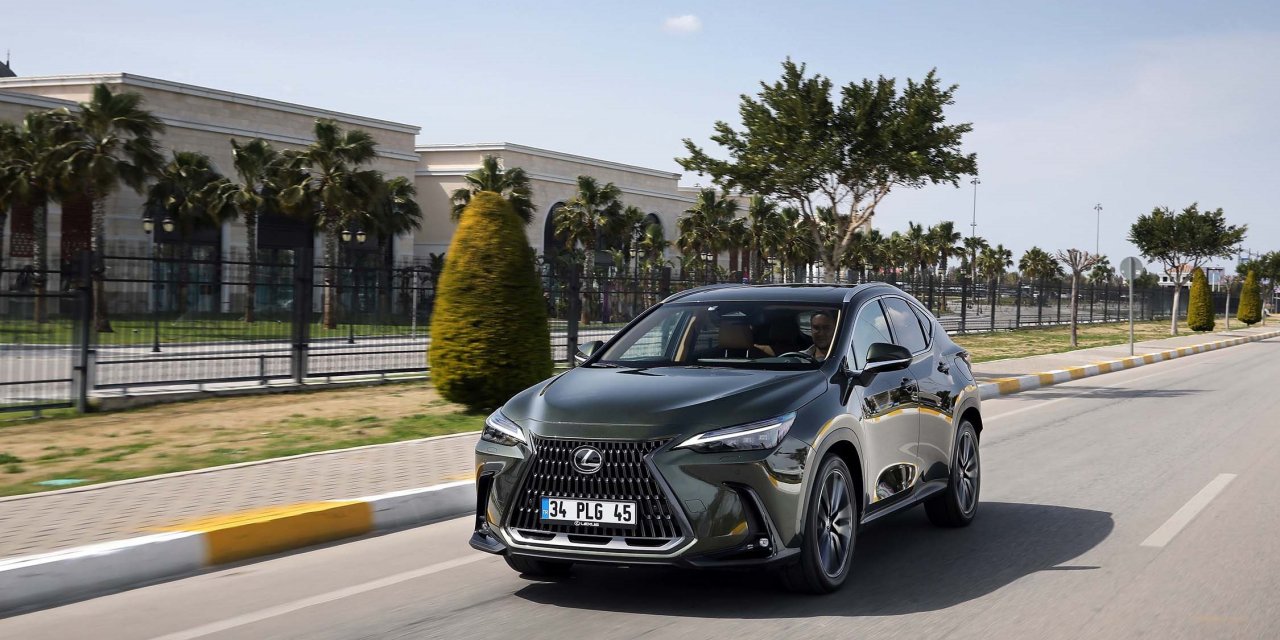 Lexus NX Sınıfında “En İyi Premium SUV” Seçildi