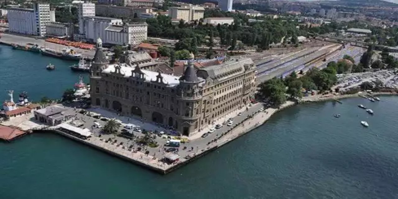 Barbaros Hayrettin Paşa İskelesi ile tarihi Haydarpaşa İskelesi'ni İBB'den geri istiyorlar