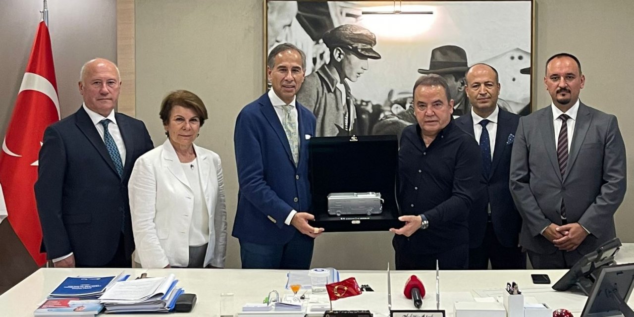 Antalya’nın İlk Elektrikli Otobüsü Karsan e-ATAK