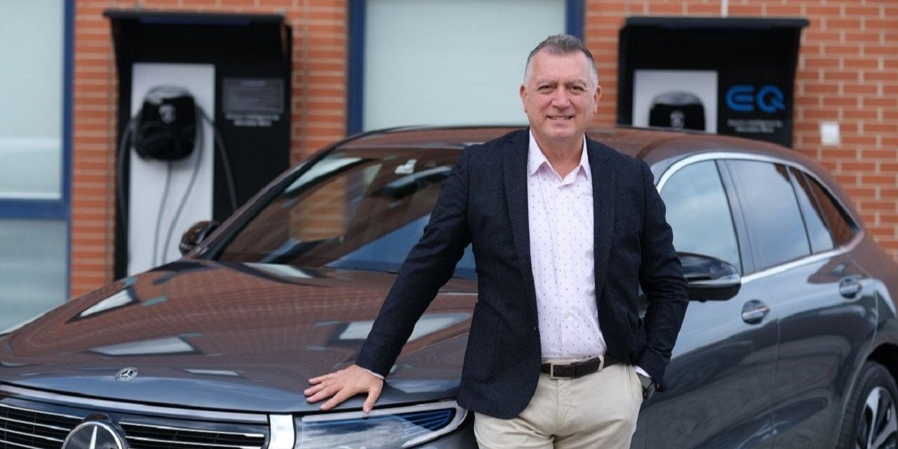 Mercedes-Benz gençlere istihdam kapısı açıyor