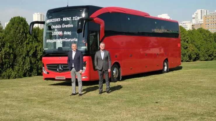 Türkiye'deki 100 bininci otobüsü banttan indi