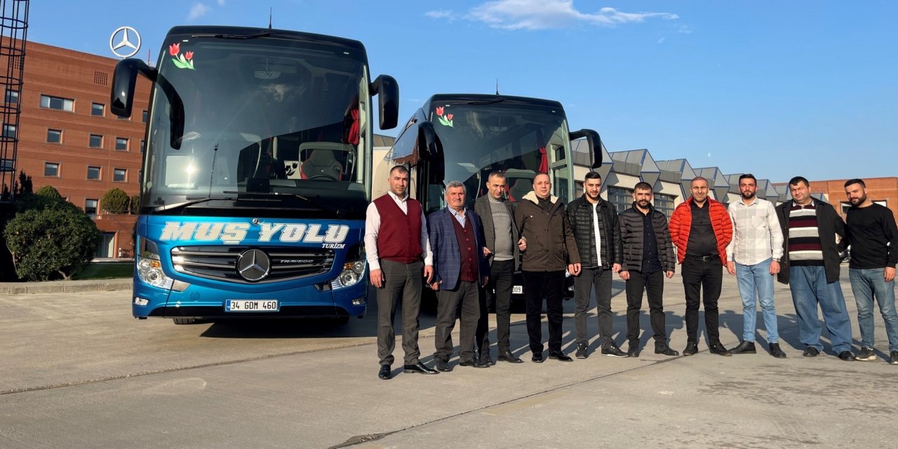 Mercedes'in 2023'teki ilk otobüs teslimatı Muş Turizm'e