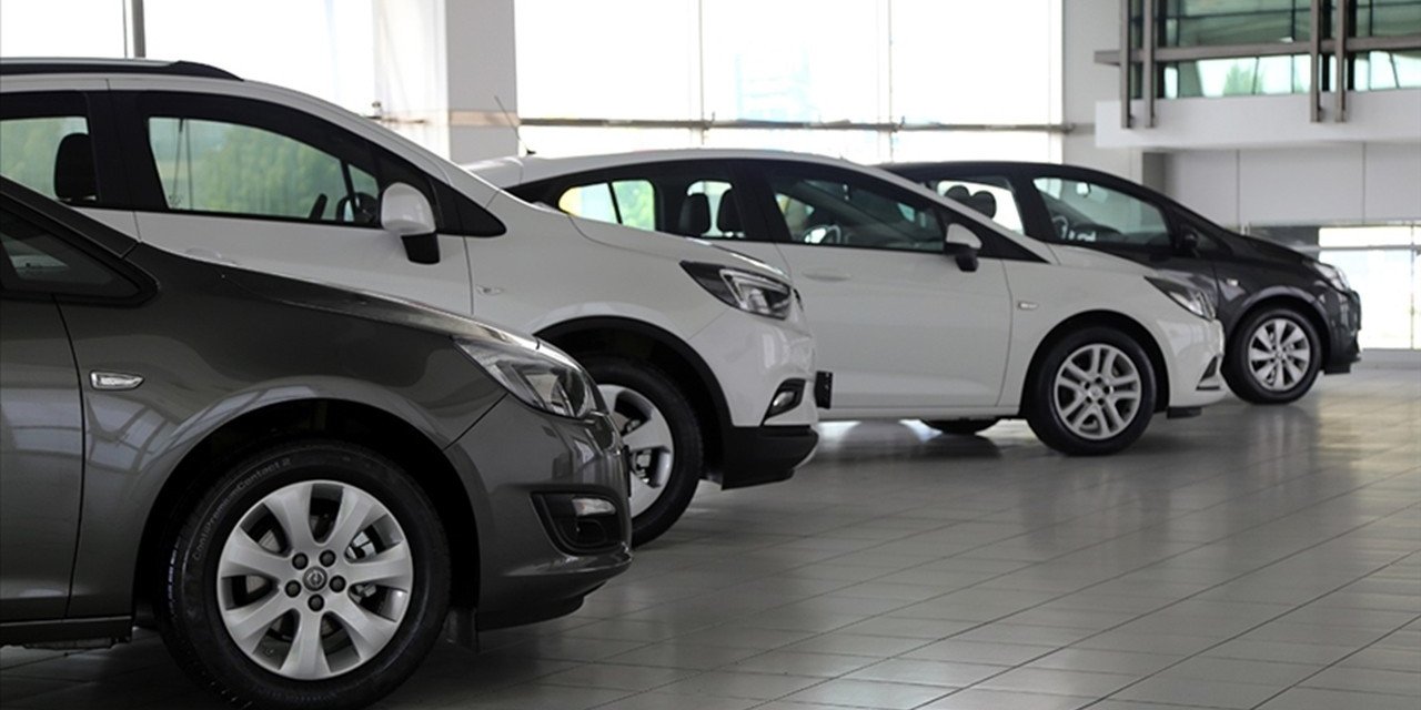 Otomotiv ithalatçıları ve bayilerine teminat zorunluluğu geldi