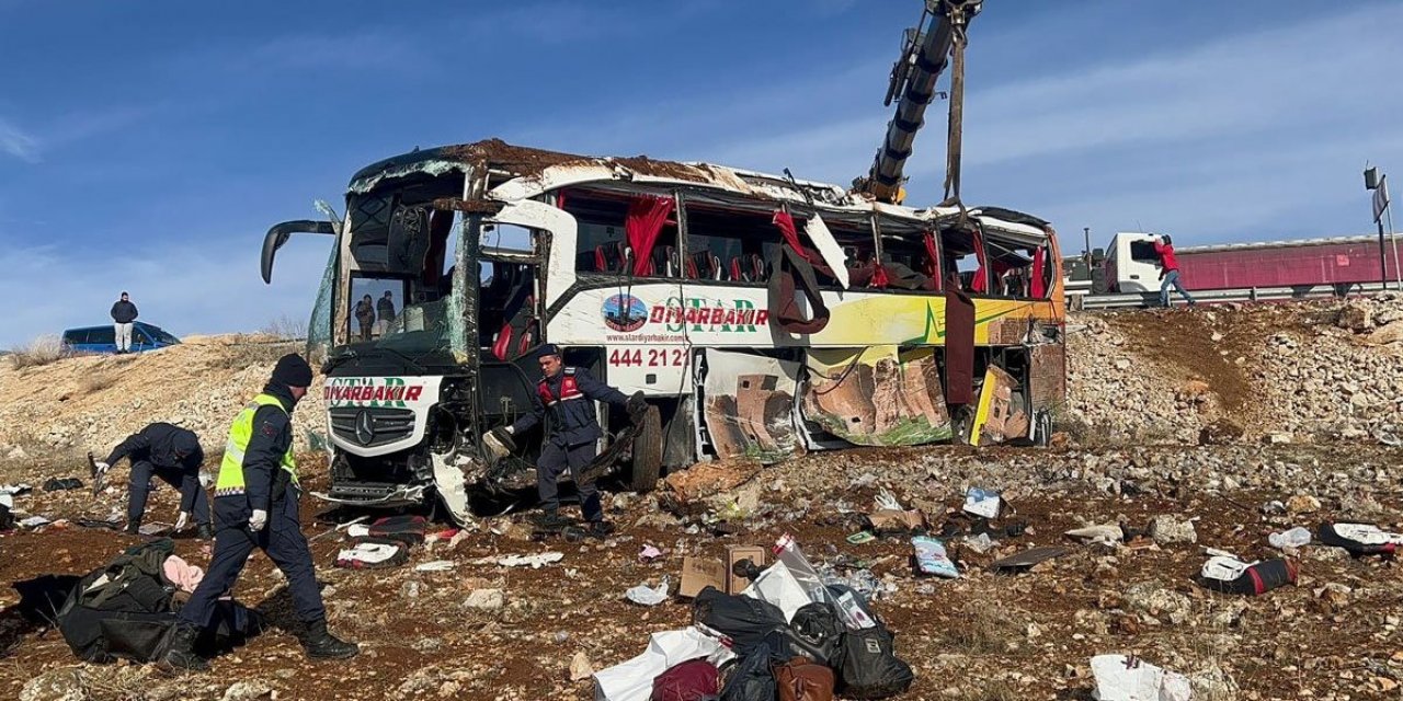 Yine otobüs kazası, bu kez bilanço ağır: 8 ölü, 35 yaralı
