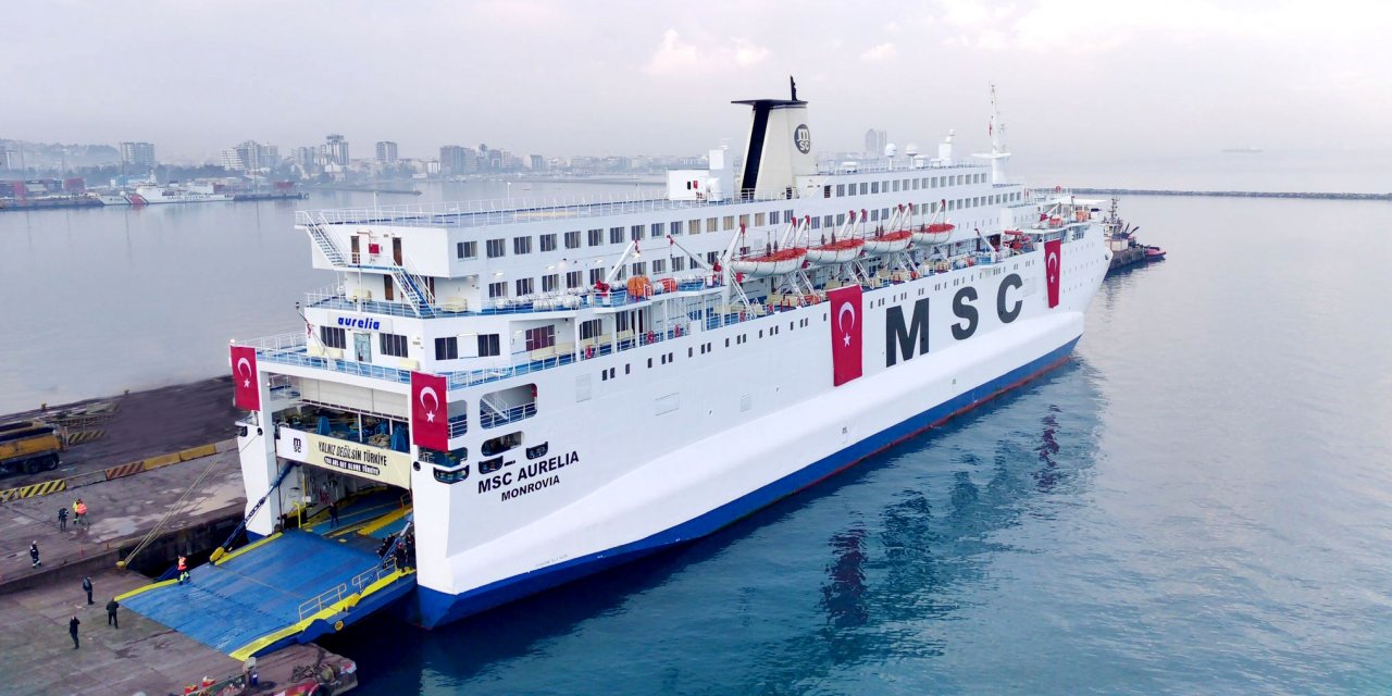 Napoli’den yola çıkan MSC’nin yardım gemisi İskenderun’da