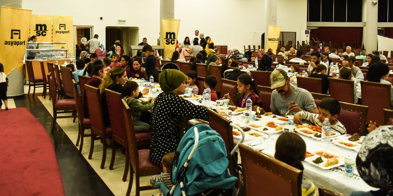 İtalyan şeflerden depremzedelere Kadir Gecesi iftarı