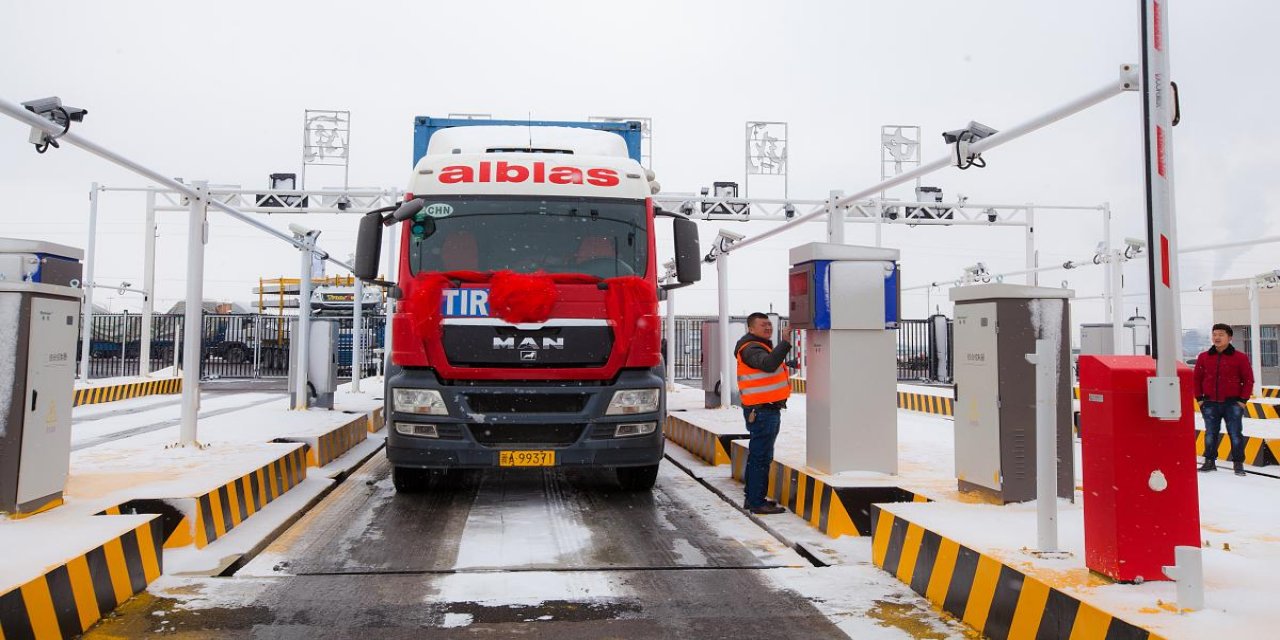 DUMA, Polonya TIR'larına taşıma yasağı istedi