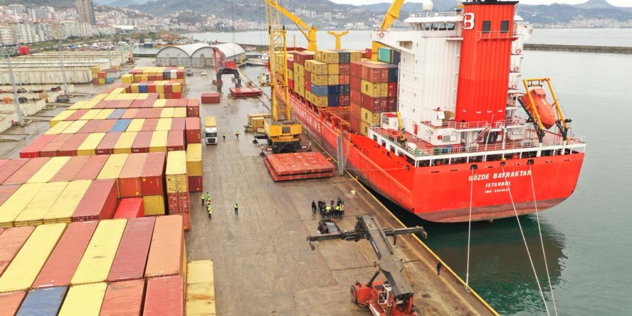 Giresun Limanı'nda ilk konteyner taşımacılığı heyecanı