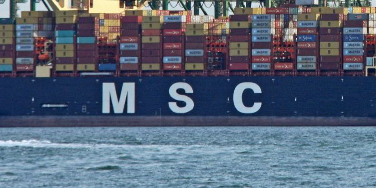 Husiler, MSC gemisini füzelerle vurdu