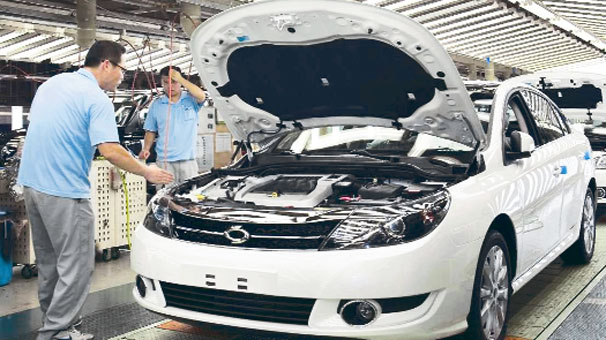 Fransız Renault 4 bin 700 kişiyi işten çıkaracak
