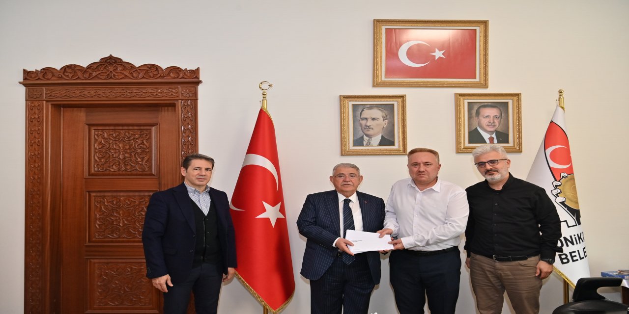 TREDER, depremzedelere 1000 adet alışveriş kartı dağıttı