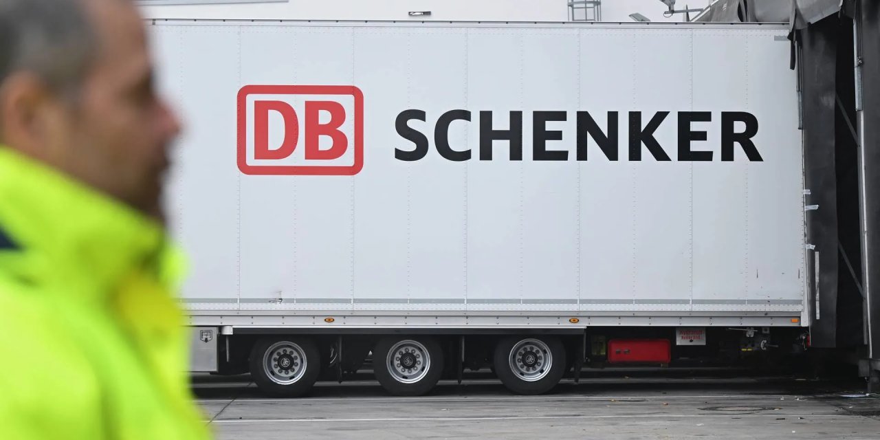 Alman Schenker için 14 milyar euroluk yarışı DSV kazandı