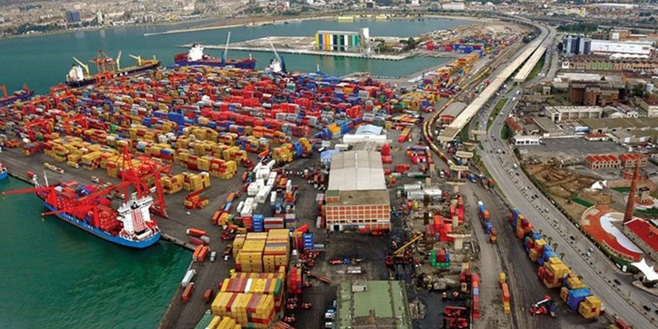 Araplar, şimdilik İzmir Limanı'nın yarısına talip