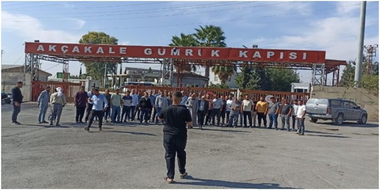Akçakale Gümrük Kapısında Türk Şoförlerden Akaryakıt Protestosu