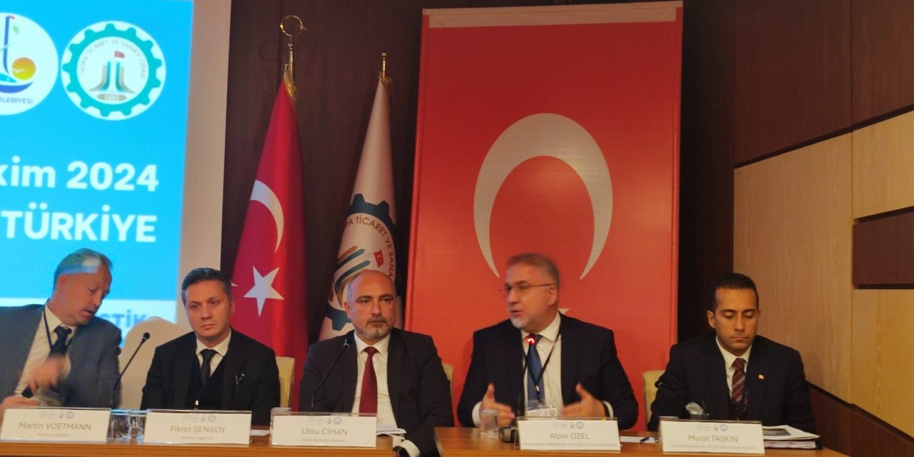 Lojistiğin geleceği Hopa’da masaya yatırıldı