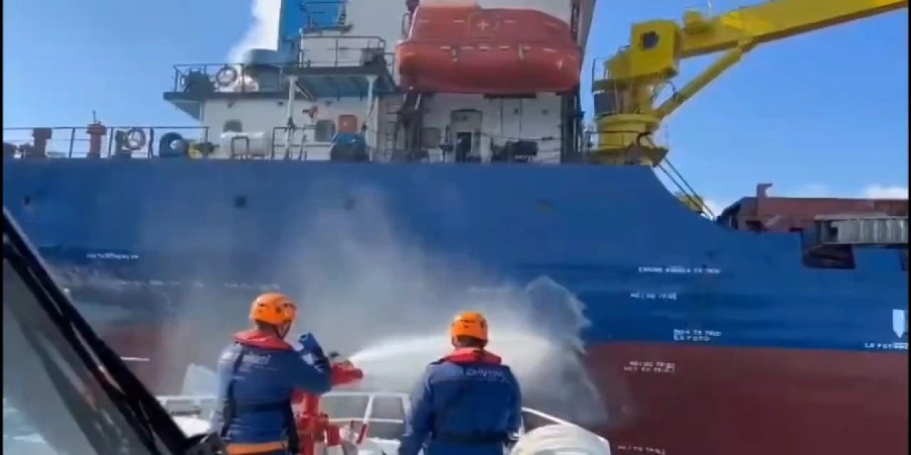 Pendik’te gemi yangını: İki işçi hayatını kaybetti