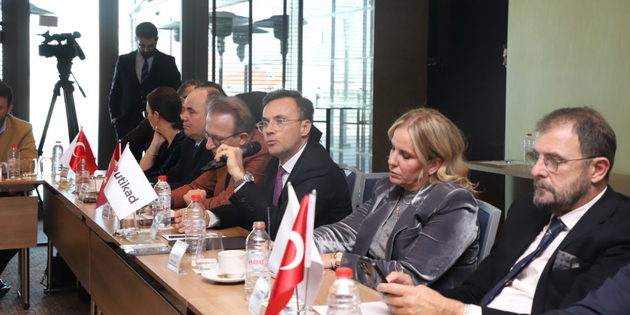 UTİKAD: Hizmet ihracatının lokomotifi lojistik