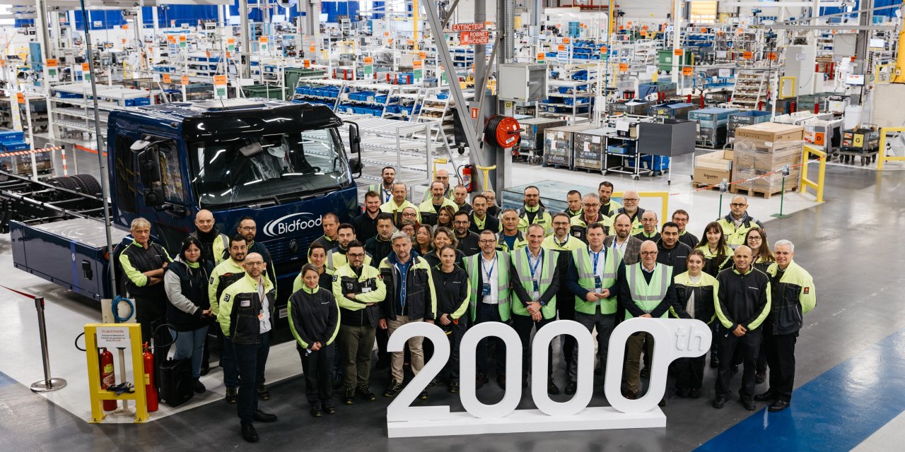 Renault Trucks, 2000’inci elektrikli kamyonunu Hollanda'ya teslim etti