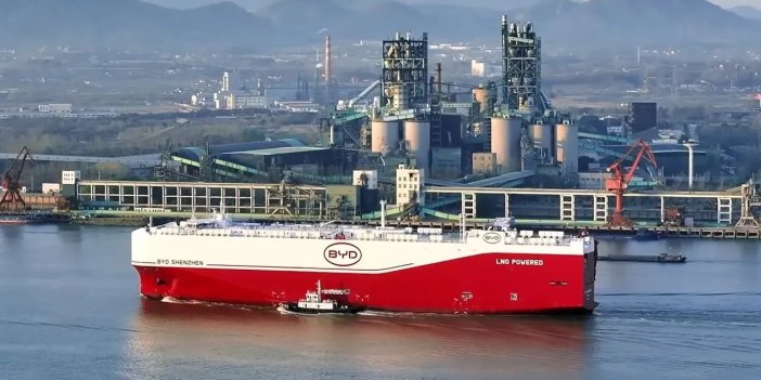 BYD'nin 9.200 araç kapasiteli gemisi BYD Shenzhen ilk seferine çıkıyor
