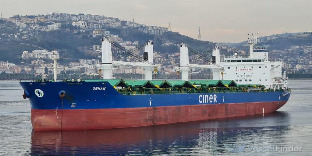 Ciner, 3 gemisini Türk alıcıya sattı