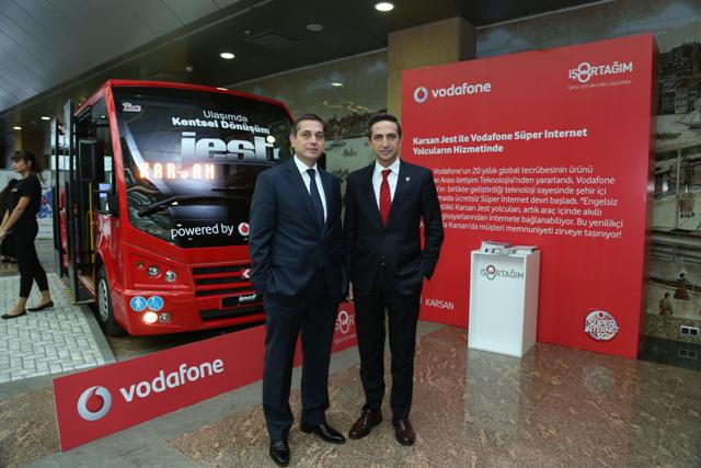 Vodafone ve Karsan’dan internetli minibüs