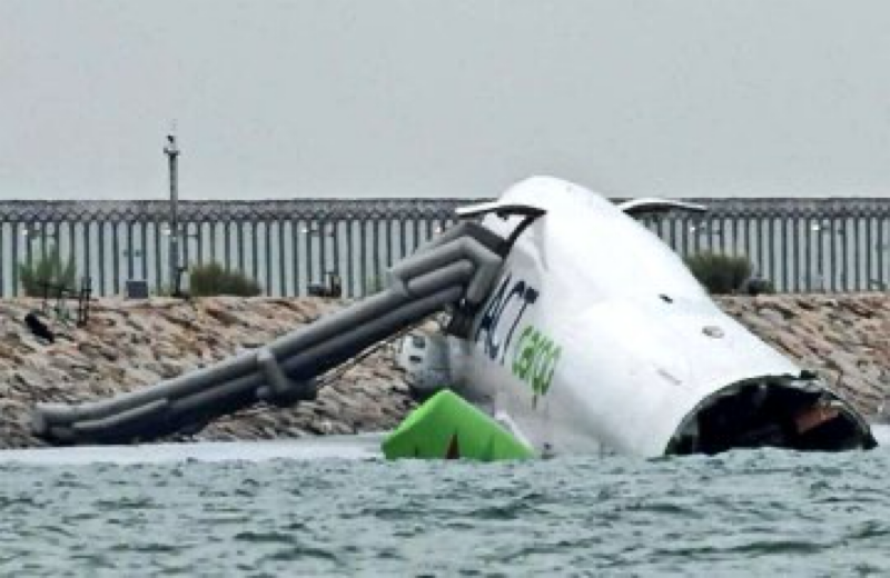 Türk kargo uçağı Hong Kong'ta denize çakıldı: 2 ölü