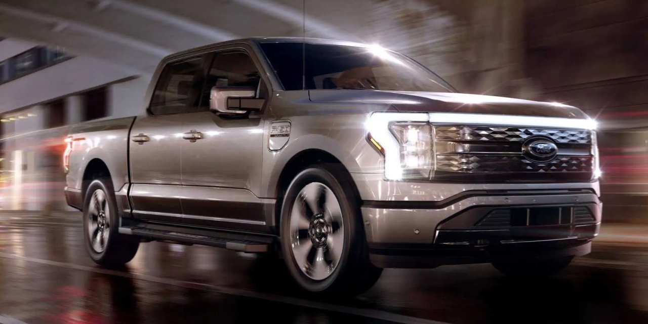 Ford, elektrikli kamyoneti F-150 Lightning'in üretimini durdurdu