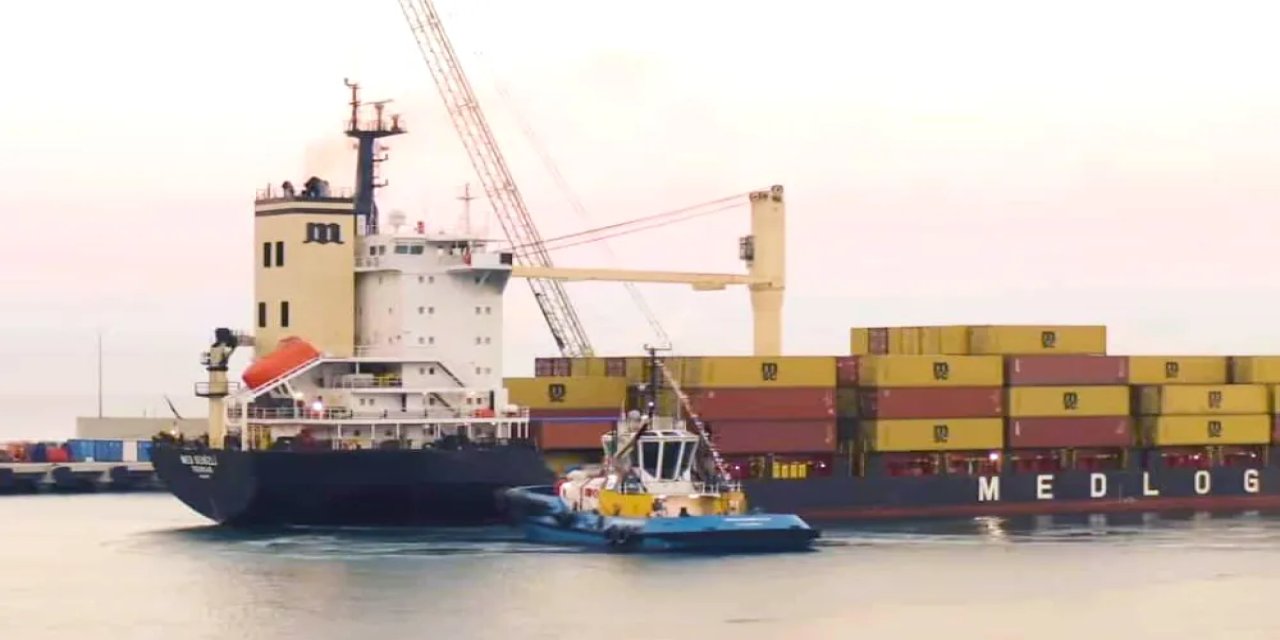 Eren Limanı, ilk konteyner gemisini ağırladı