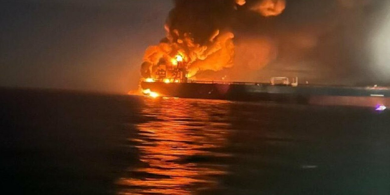 Kefken açıklarındaki 2 gemide patlama