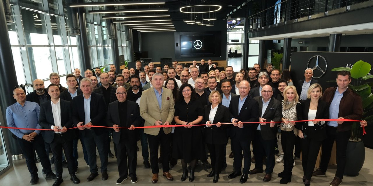 Mercedes-Benz Türk Aksaray Müşteri Merkezi yenilenen yüzüyle açıldı