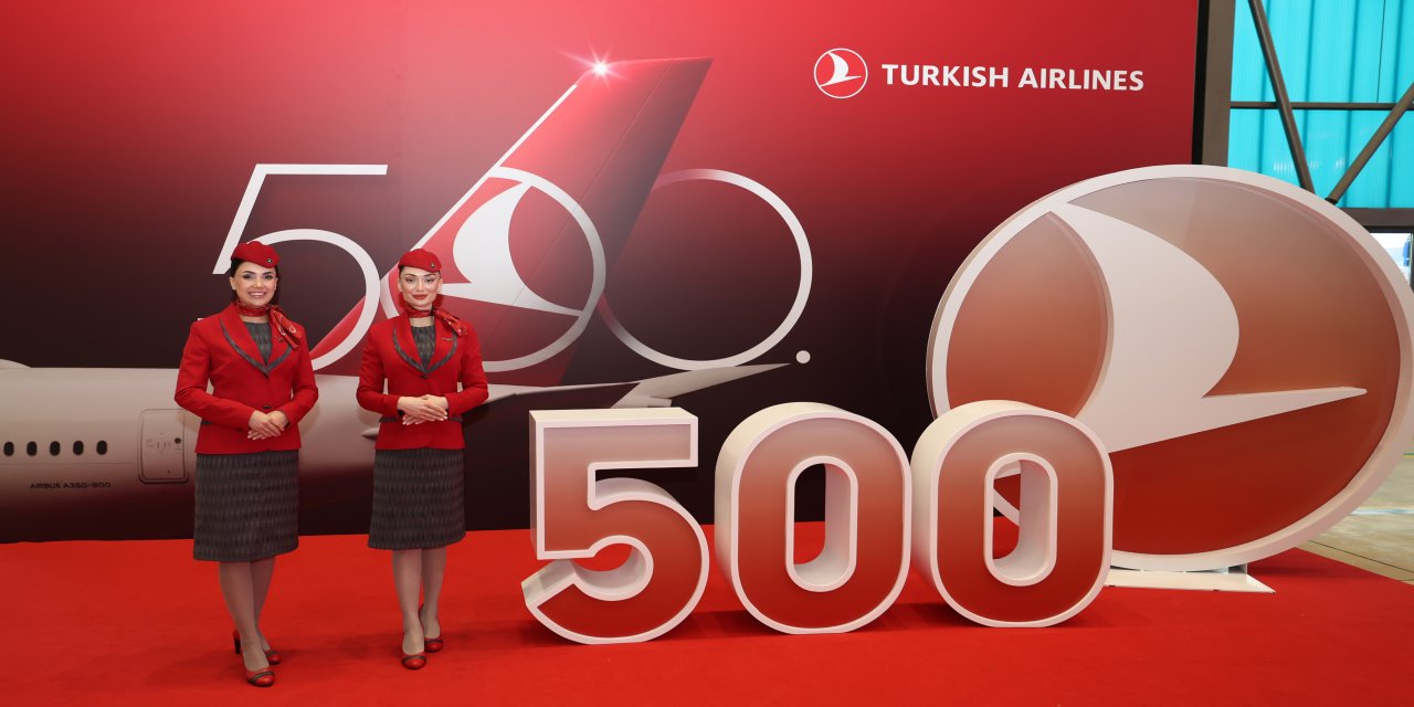 THY, 100 Bin Çalışanının Fotoğrafıyla Giydirdiği 500. Uçağını Tanıttı